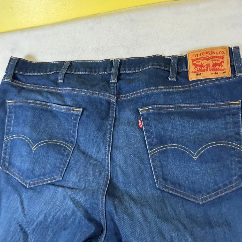 Levis 541 Athletic Taper Mens Blue Denim Jeans W44 L30 Medium Wash 18181-0228